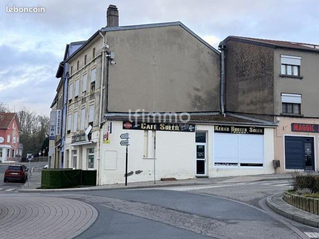 Maison 9 pièces 300 m²