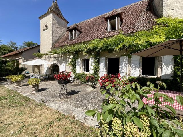 Maison 9 pièces 300 m²