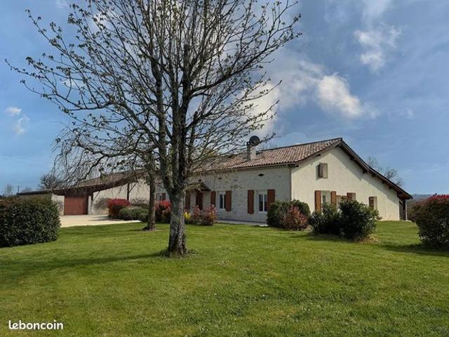 Maison 9 pièces 300 m²