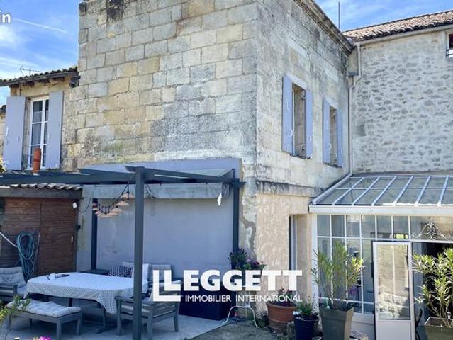 Maison 9 pièces 300 m²
