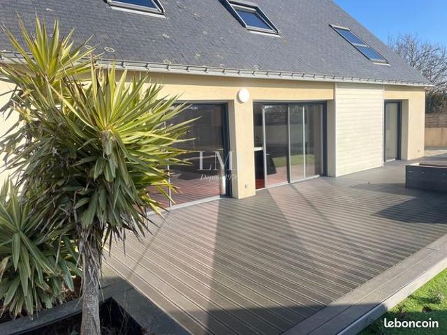 Maison 9 pièces 300 m²