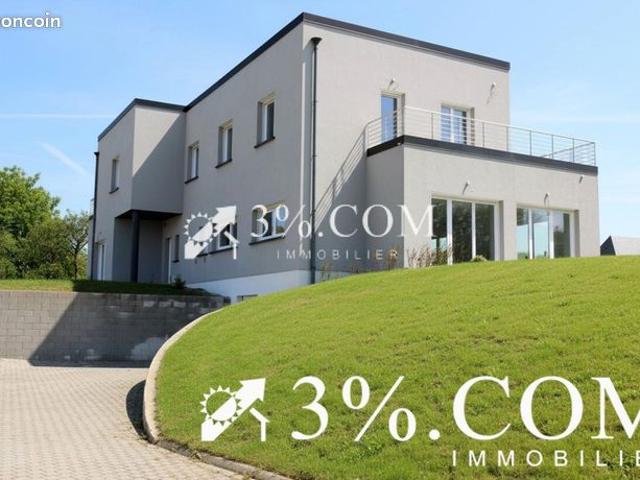 Maison 9 pièces 300 m²