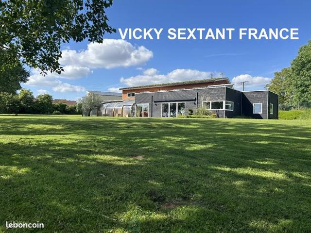 Maison 9 pièces 300 m²