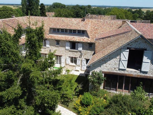 Maison 9 pièces 300 m²