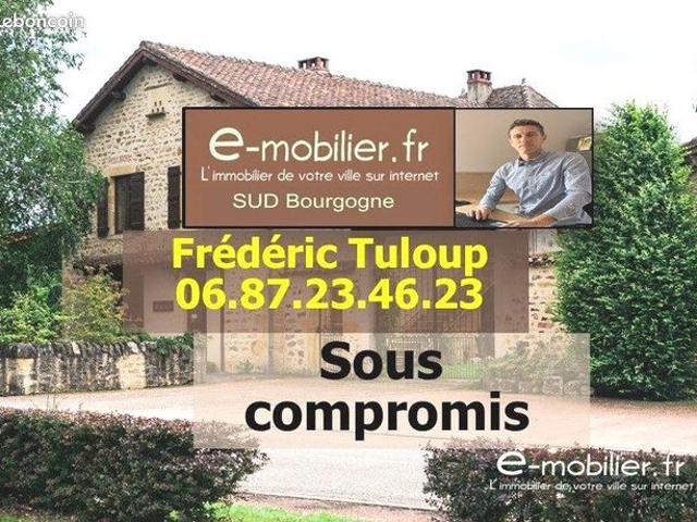 Maison 9 pièces 303 m²