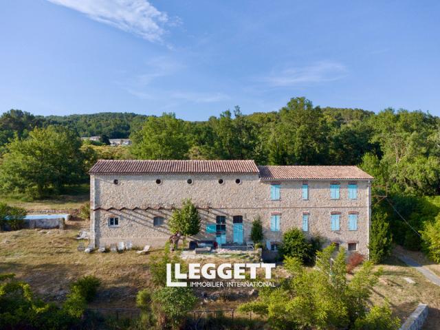 Maison 9 pièces 314 m²