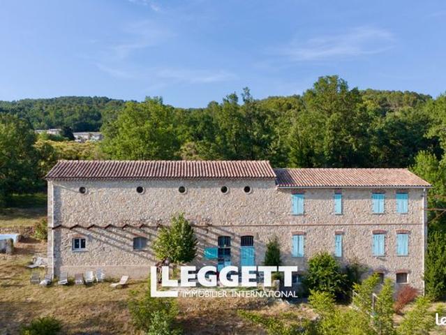 Maison 9 pièces 314 m²