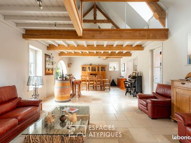 Maison 9 pièces 315 m²