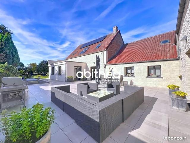 Maison 9 pièces 317 m²
