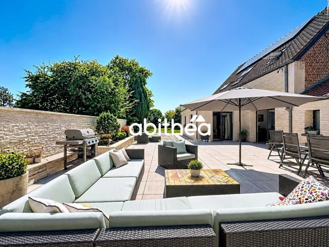 Maison 9 pièces 317 m²