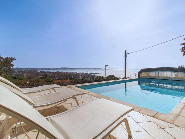 Maison 317 m²