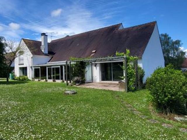 Maison 9 pièces 318 m²