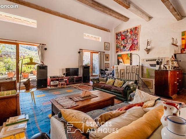 Maison 9 pièces 319 m²