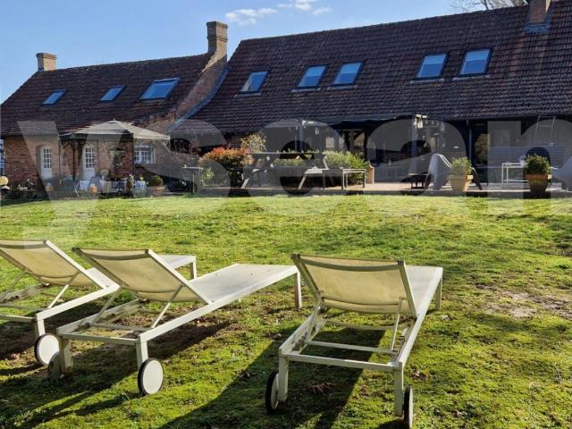 Maison 9 pièces 310 m²