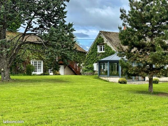 Maison 9 pièces 310 m²