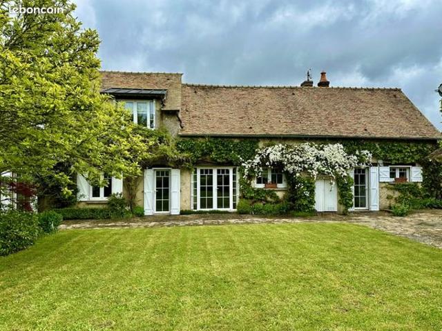 Maison 9 pièces 310 m²