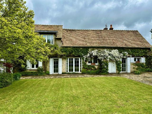 Maison 9 pièces 310 m²