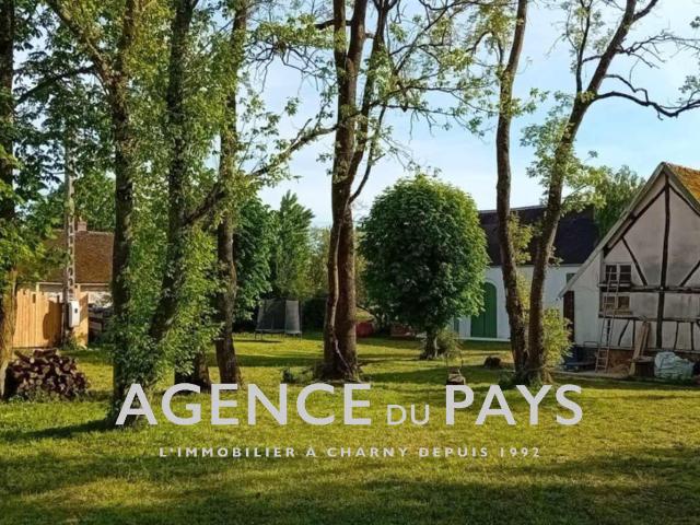 Maison 9 pièces 312 m²