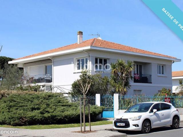 Maison 9 pièces 325 m²