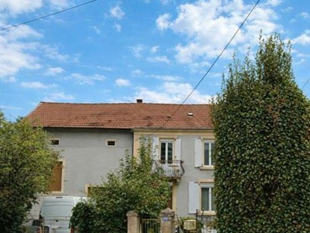 Maison 9 pièces 325 m²