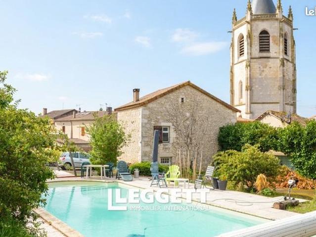 Maison 9 pièces 327 m²