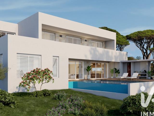Maison 9 pièces 328 m²