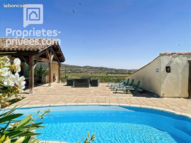 Maison 9 pièces 320 m²