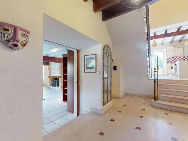 Maison 9 pièces 320 m²