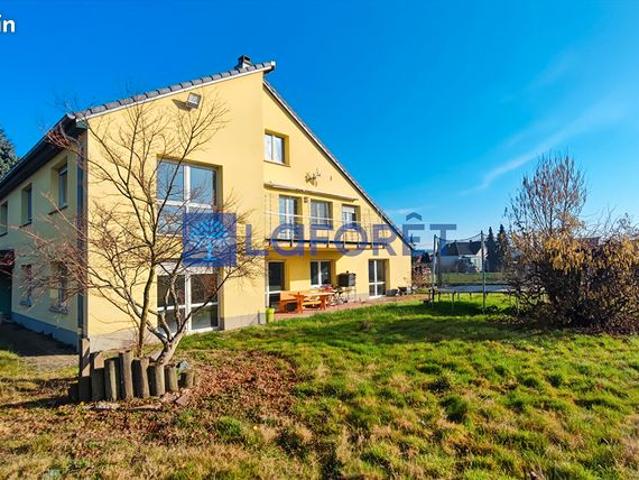 Maison 9 pièces 320 m²