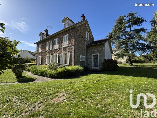 Maison 9 pièces 320 m²