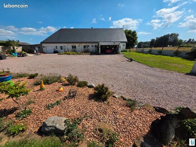 Maison 9 pièces 334 m²