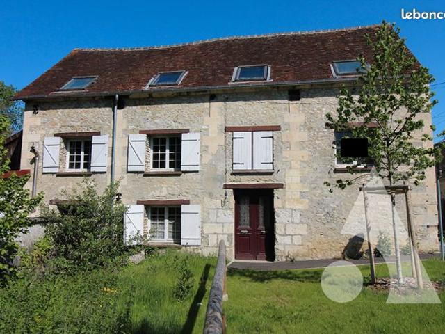 Maison 9 pièces 334 m²