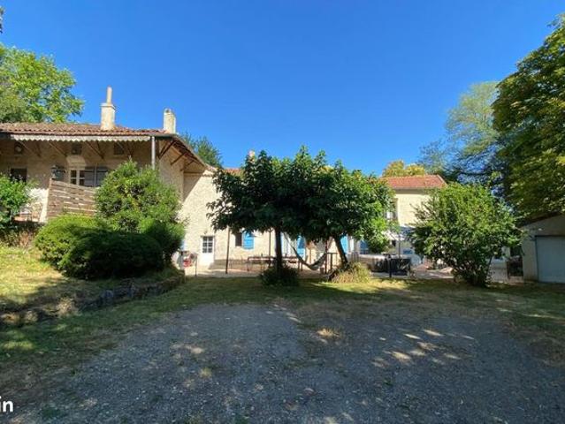 Maison 9 pièces 335 m²