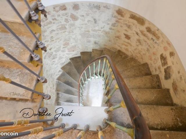 Maison 9 pièces 335 m²