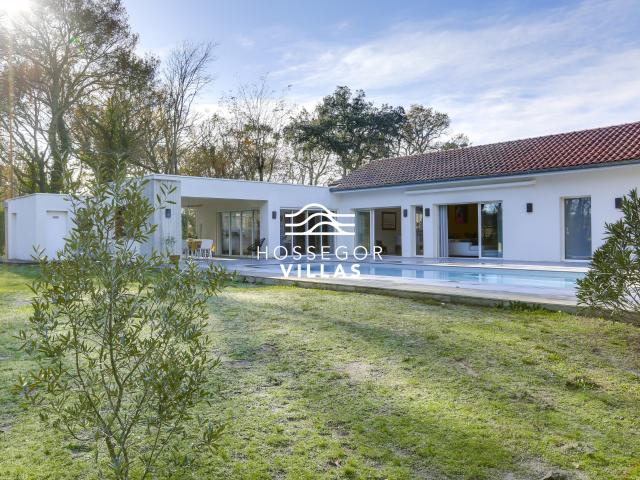 Maison 9 pièces 336 m²