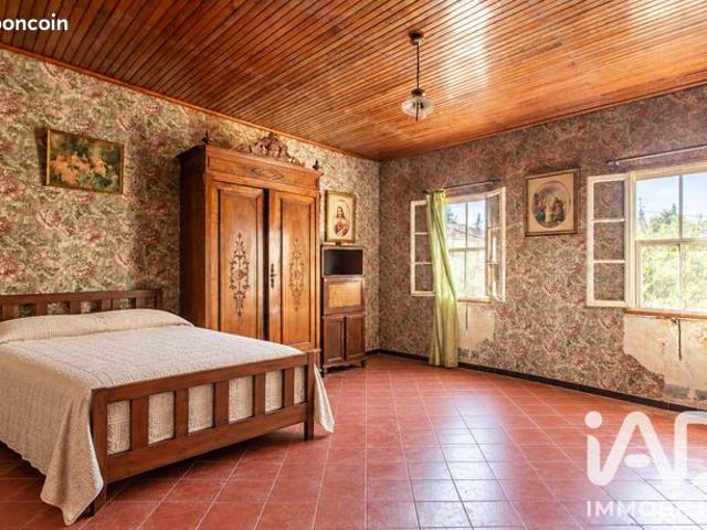 Maison 9 pièces 339 m²