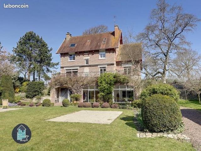 Propriété 9 pièces 330 m²