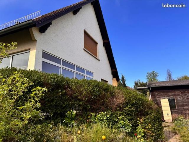 Maison 9 pièces 330 m²