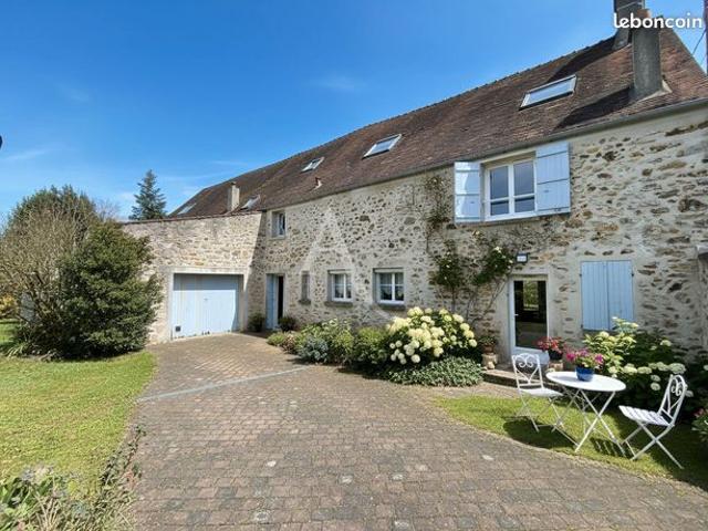 Maison 9 pièces 333 m²
