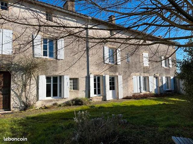 Maison 9 pièces 333 m²