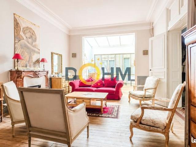 Maison 9 pièces 344 m²