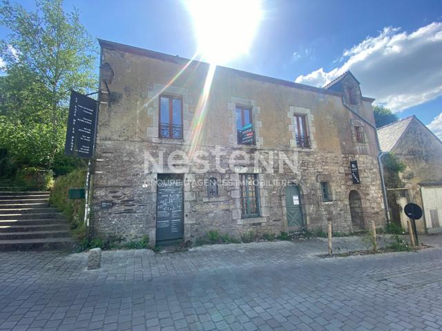 Maison 9 pièces 347 m²