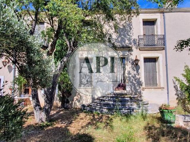 Maison 9 pièces 340 m²