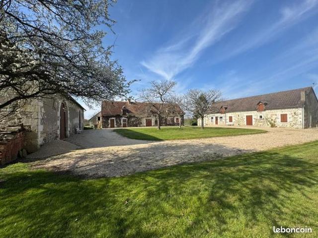 Maison 9 pièces 340 m²