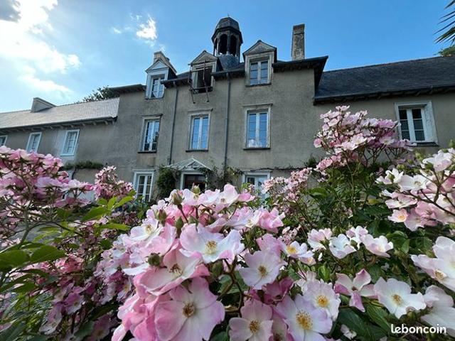 Maison 9 pièces 341 m²