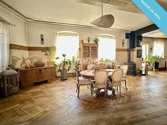Maison 9 pièces 355 m²