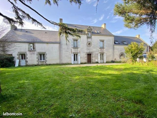 Maison 7 pièces 355 m²
