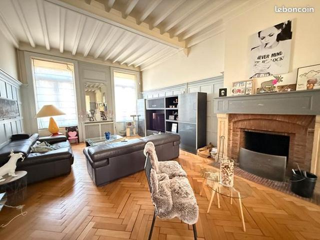 Maison 9 pièces 350 m²