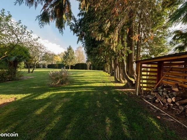 Maison 9 pièces 350 m²