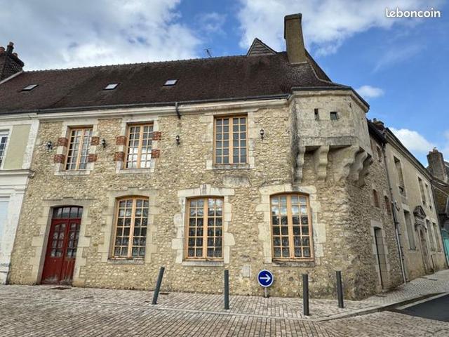 Maison 9 pièces 350 m²